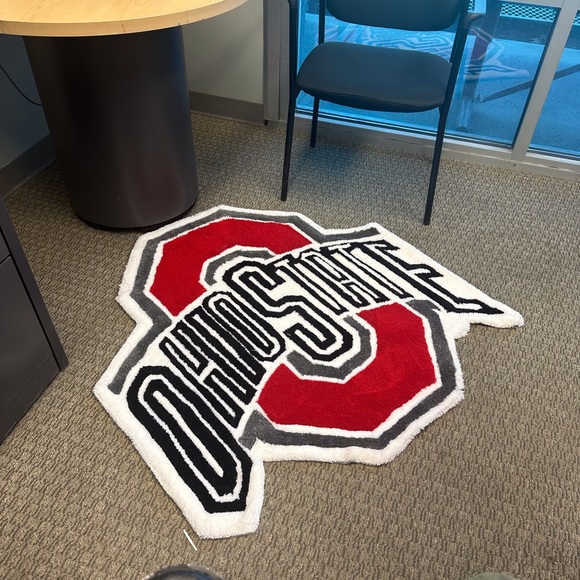 Candles and Custom Rugs - Picture 10 of 14